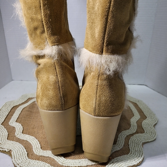 Beautiful Coach Wedge Boots sz.10 - Picture 6 of 9